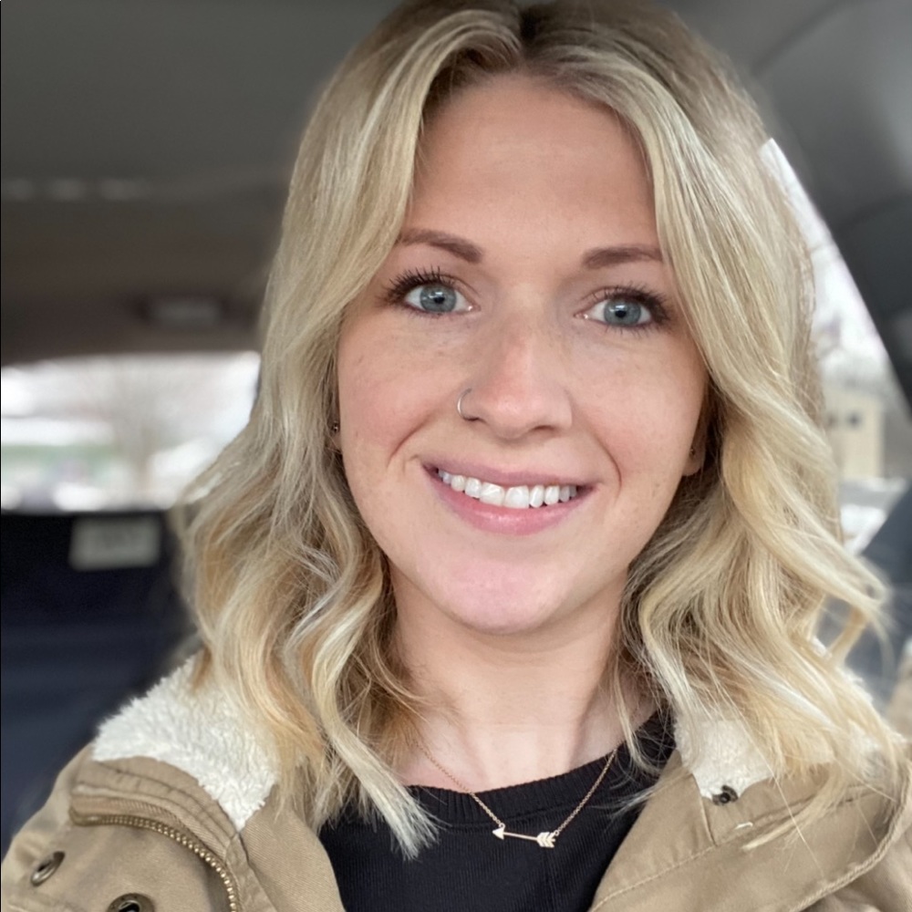 Meet your Posher, Kelly